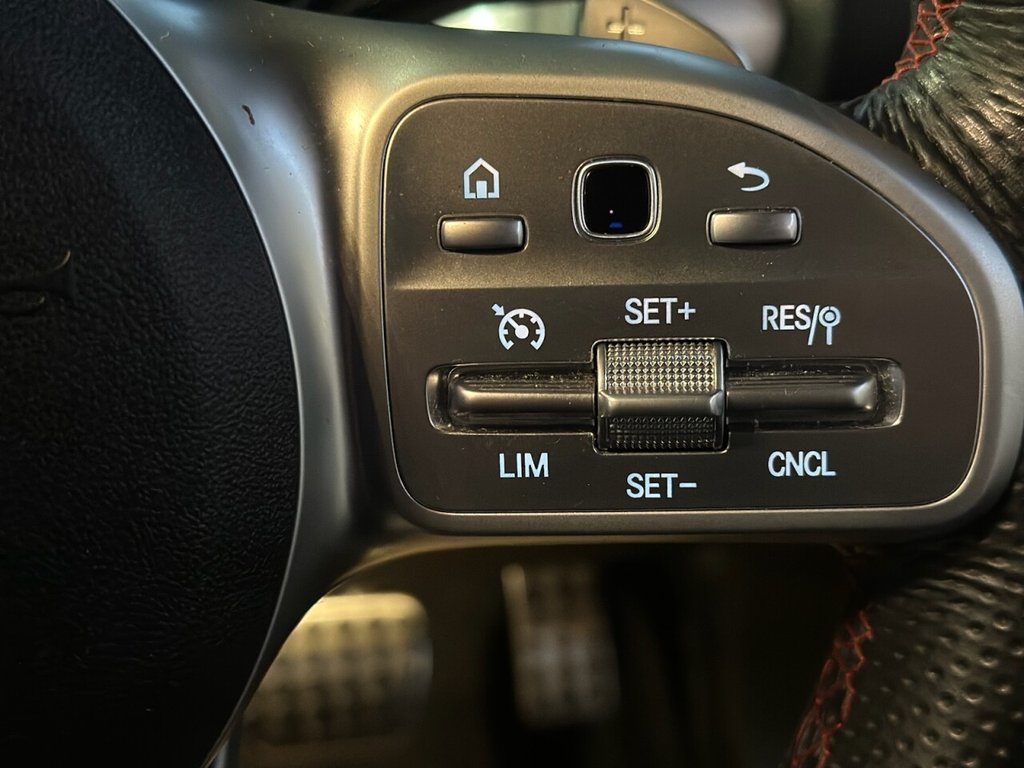 Used Mercedes-Benz GLB 2021 for sale - 76740536: Photo 35