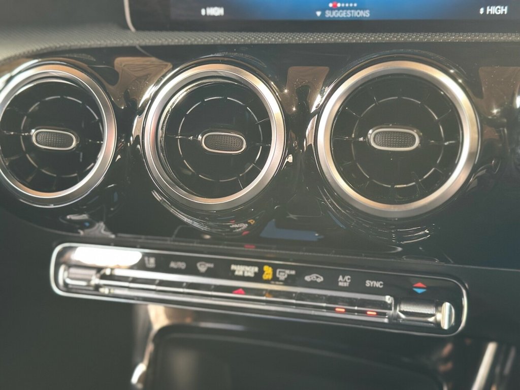 Used Mercedes-Benz A-Class 2019 for sale - 76784197: Photo 41