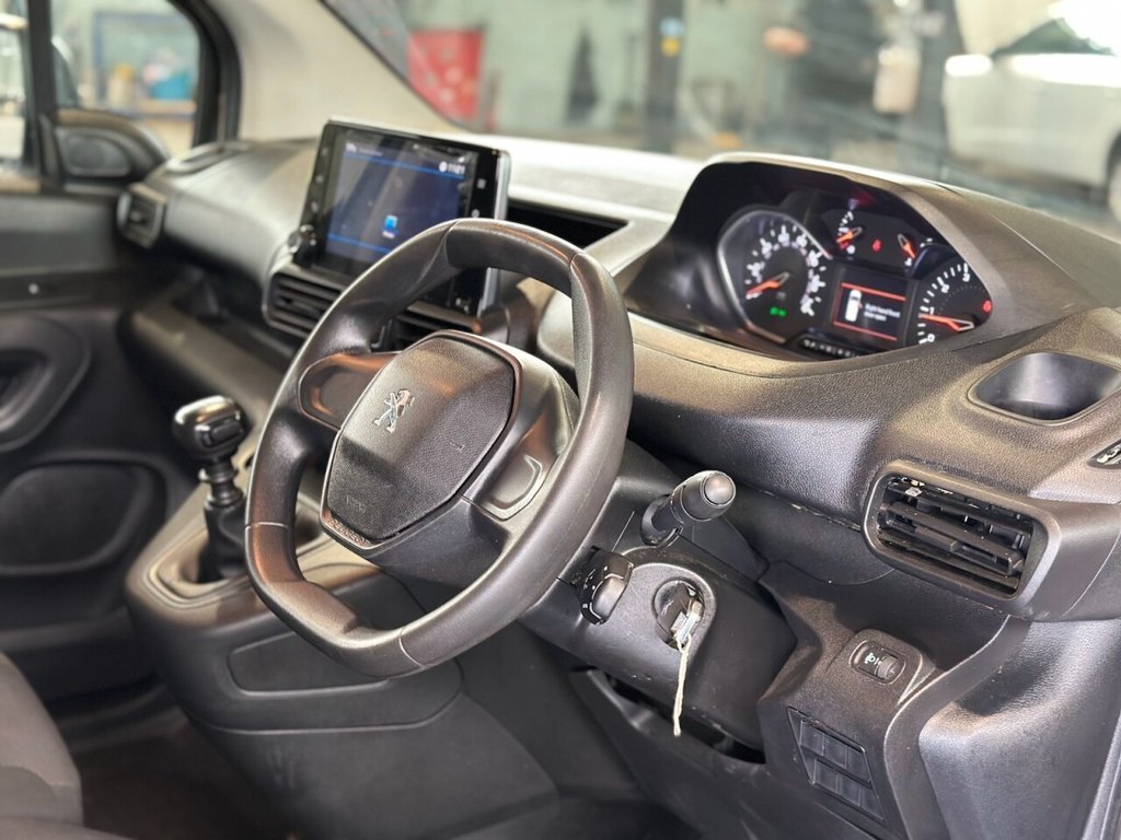 Used Peugeot Partner 2022 for sale - 75973790: Photo 17