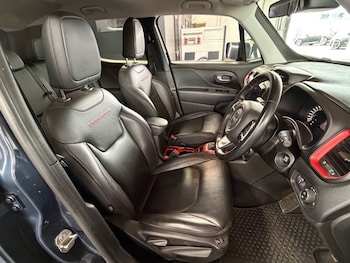 Used Jeep Renegade 2020 for sale - 78525183: Photo
