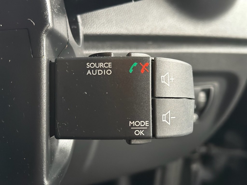 Used Renault Captur 2016 for sale - 76900471: Photo 27