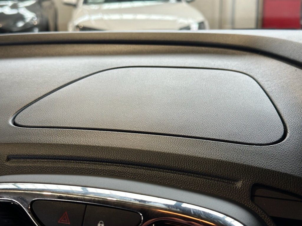 Used Renault Captur 2016 for sale - 76900471: Photo 32