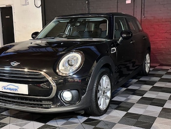 Used MINI Clubman 2018 for sale - 77212610: Photo