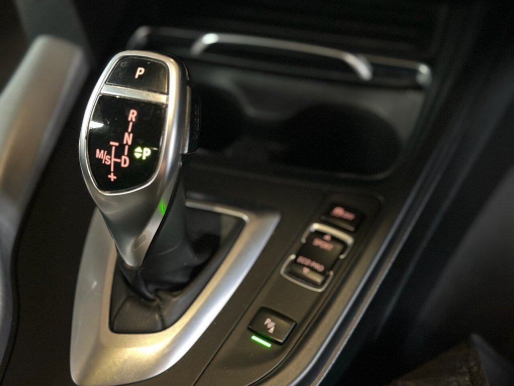 Used BMW 3 Series 2017 for sale - 77342011: Photo 37