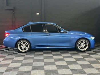 Used BMW 3 Series 2017 for sale - 77342011: Photo