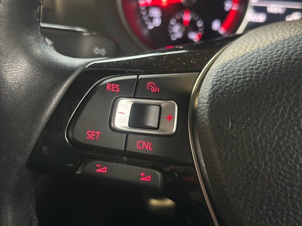 Used Volkswagen Polo 2017 for sale - 76223499: Photo 24