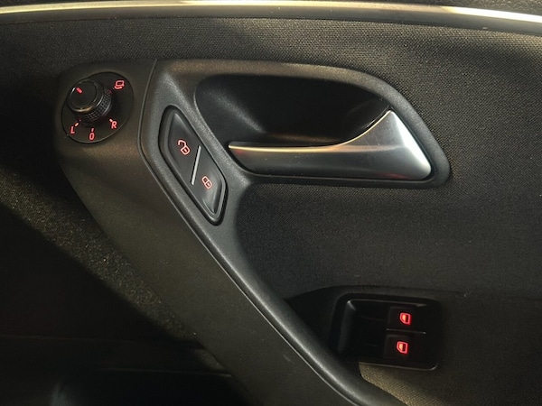 Used Volkswagen Polo 2017 for sale - 76223499: Photo 28