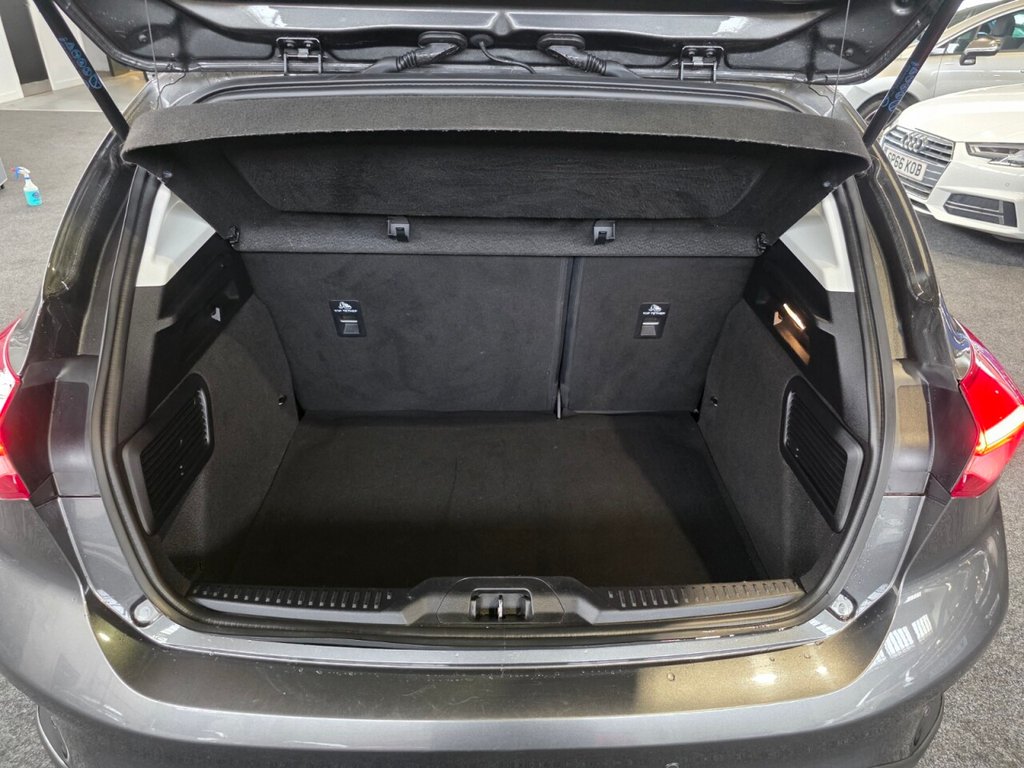 Used Ford Focus 2021 for sale - 76038712: Photo 36
