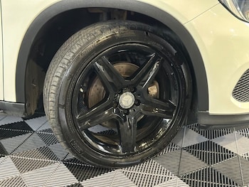 Used Mercedes-Benz GLA 2015 for sale - 78030047: Photo