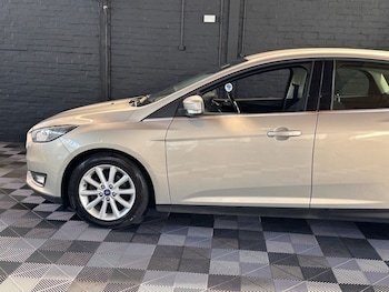 Used Ford Focus 2015 for sale - 78102783: Photo