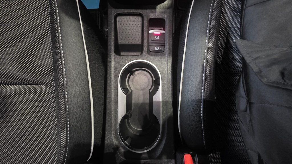 Used Renault Captur 2021 for sale - 76367793: Photo 28