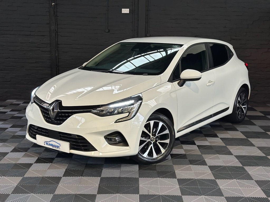 Used Renault Clio 2021 for sale - 77328094: Photo 2
