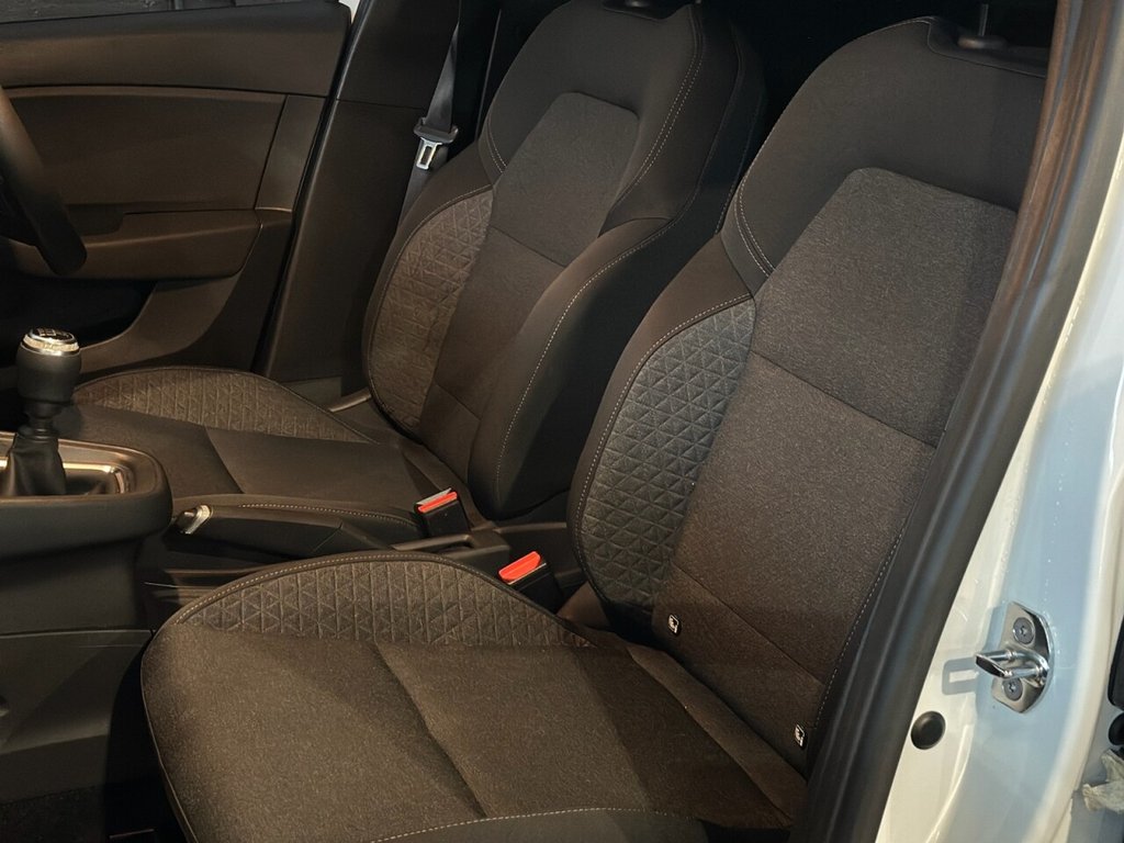 Used Renault Clio 2021 for sale - 77328094: Photo 27