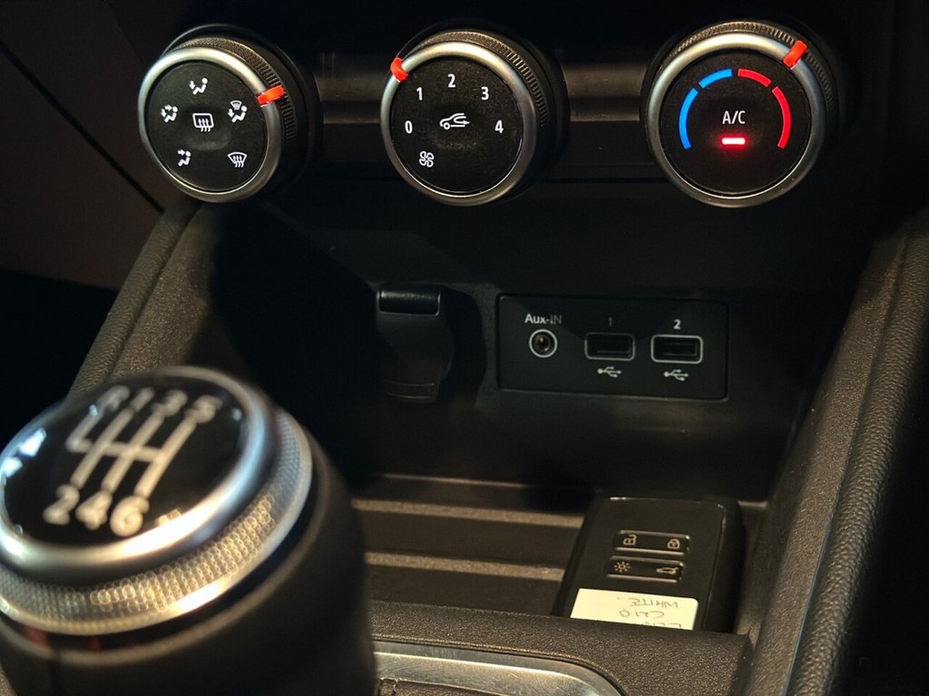 Used Renault Clio 2021 for sale - 77328094: Photo 34