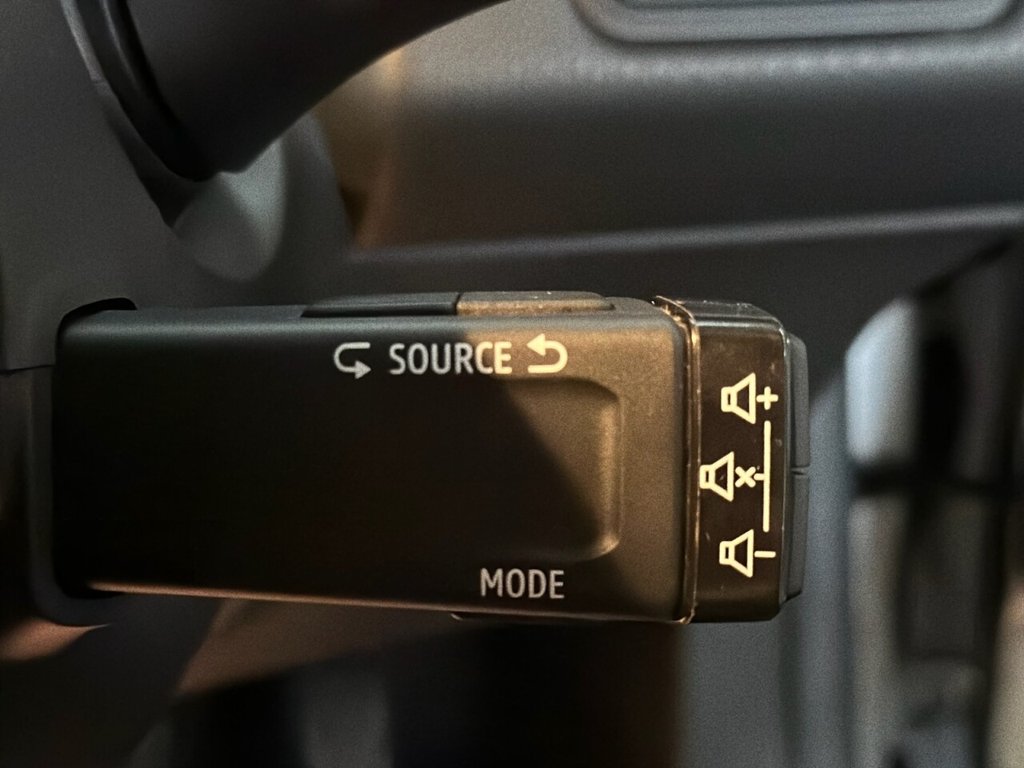 Used Renault Clio 2021 for sale - 77328094: Photo 36