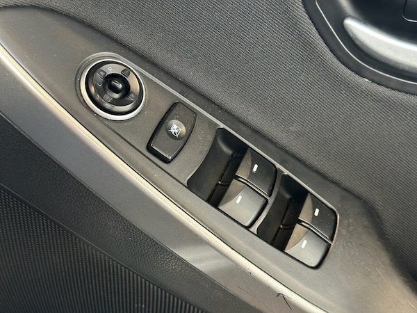 Used Hyundai i30 2015 for sale - 74783846: Photo 33