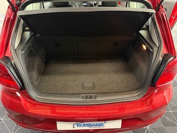 Used Volkswagen Polo 2015 for sale - 79461966: Photo