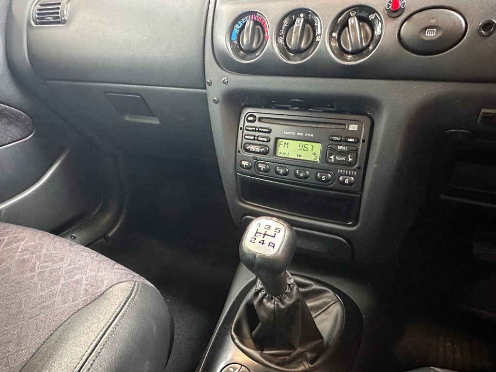 Used Ford Escort 1998 for sale - 76395957: Photo 24