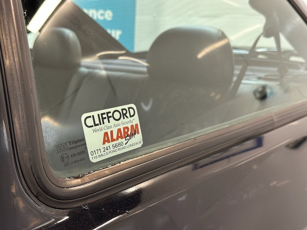 Used Ford Escort 1998 for sale - 76395957: Photo 30