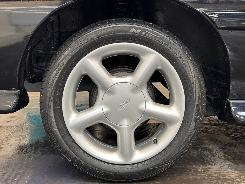 Used Ford Escort 1998 for sale - 76395957: Photo 34