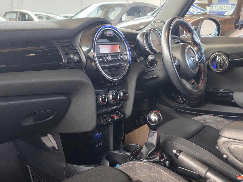 Used MINI Hatch 2015 for sale - 75832991: Photo 24