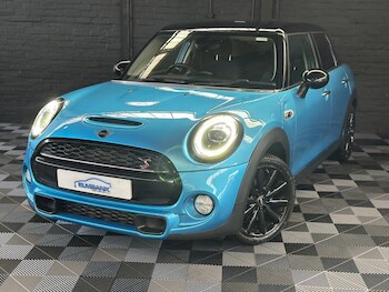 Used MINI Hatch 2019 for sale - 77250653: Photo