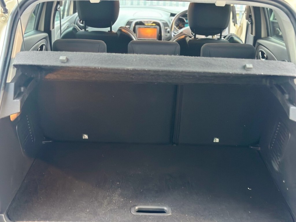 Used Renault Captur 2015 for sale - 77384175: Photo 22