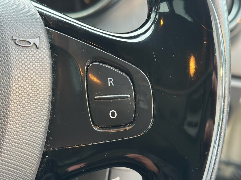 Used Renault Captur 2015 for sale - 77384175: Photo 32