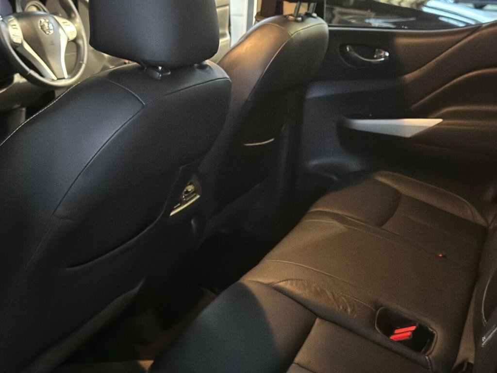 Used Nissan Navara 2017 for sale - 77333025: Photo 25