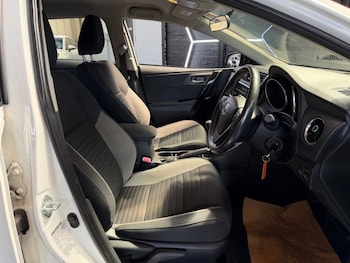 Used Toyota Auris 2016 for sale - 78986038: Photo