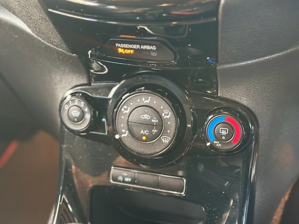 Used Ford Fiesta 2016 for sale - 76068575: Photo 23