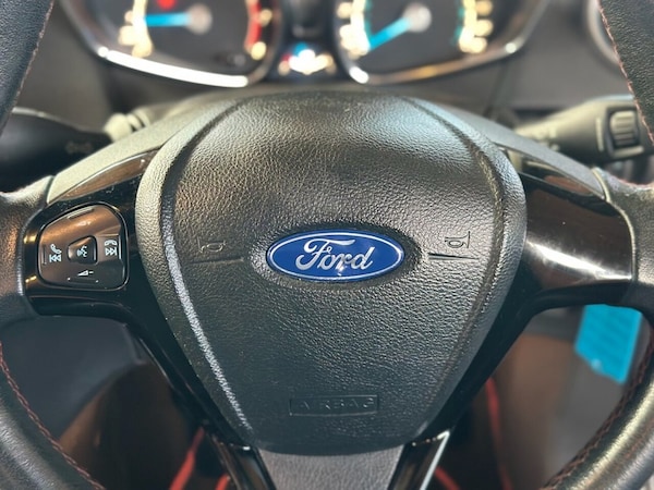 Used Ford Fiesta 2016 for sale - 76068575: Photo 31