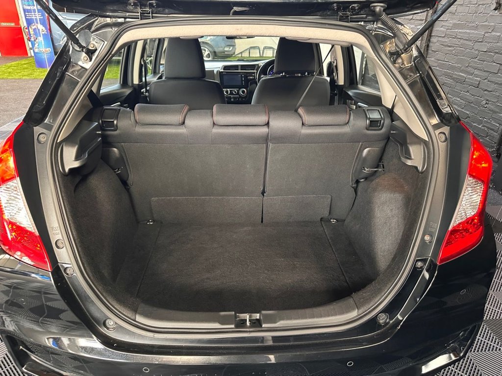 Used Honda Jazz 2019 for sale - 77673564: Photo 20