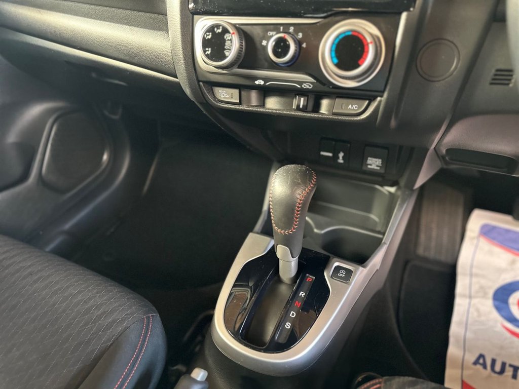 Used Honda Jazz 2019 for sale - 77673564: Photo 38