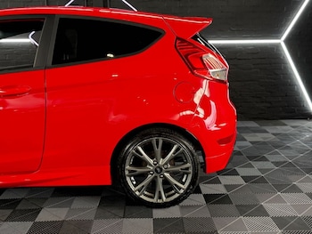Used Ford Fiesta 2017 for sale - 78986040: Photo