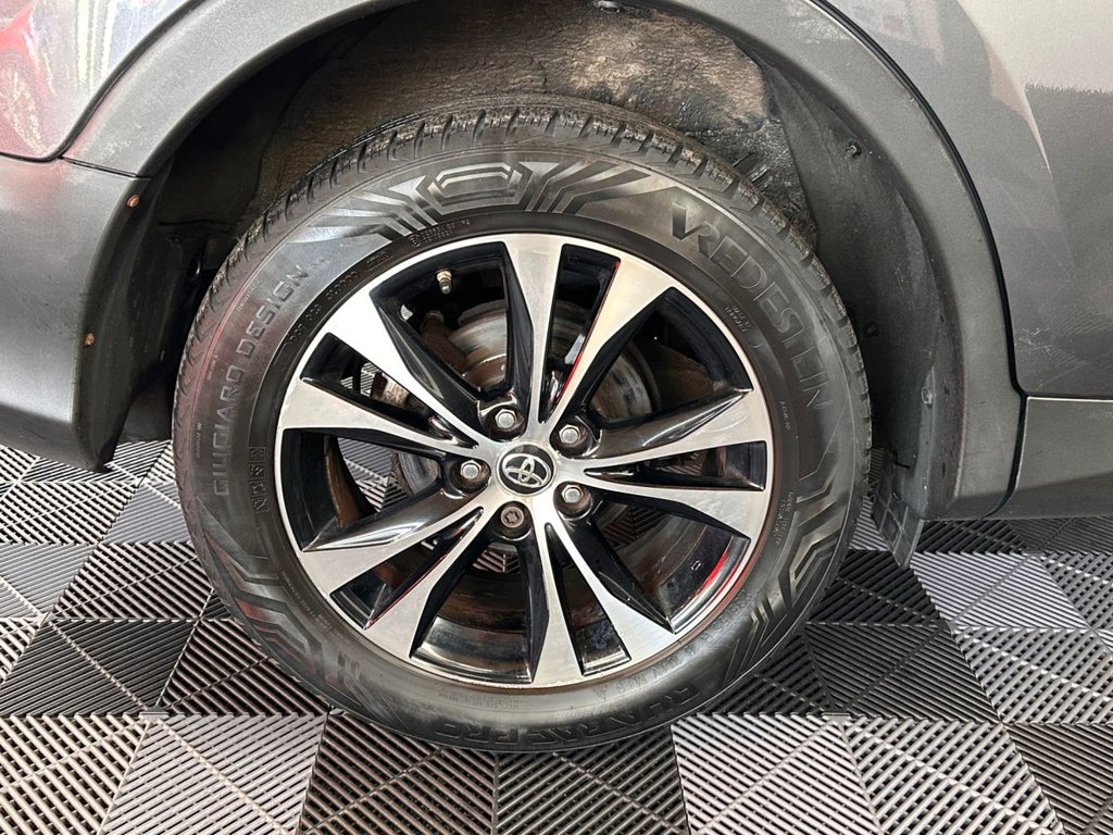 Used Toyota RAV4 2015 for sale - 77655390: Photo 15