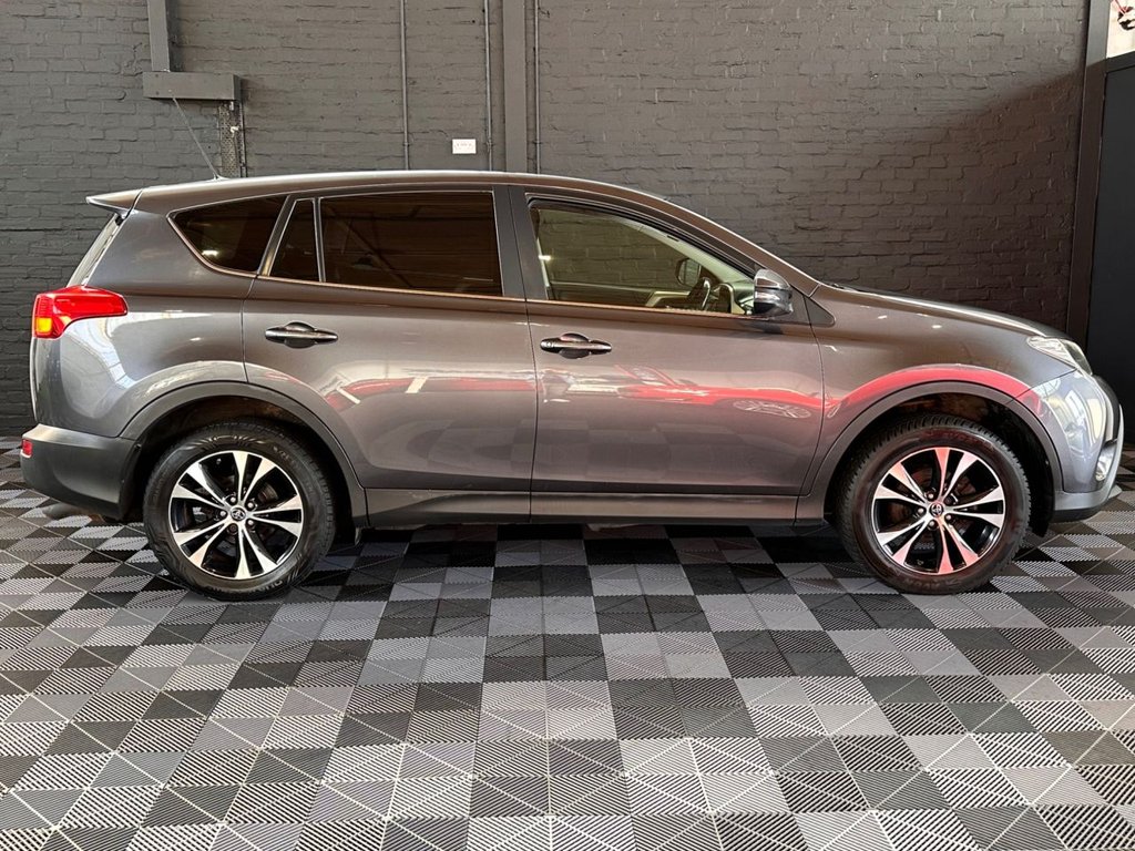 Used Toyota RAV4 2015 for sale - 77655390: Photo 3