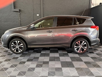 Used Toyota RAV4 2015 for sale - 77655390: Photo