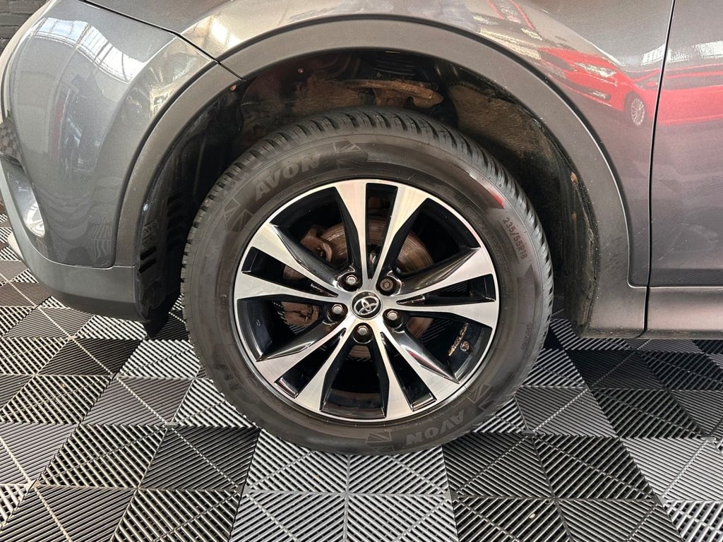 Used Toyota RAV4 2015 for sale - 77655390: Photo 9