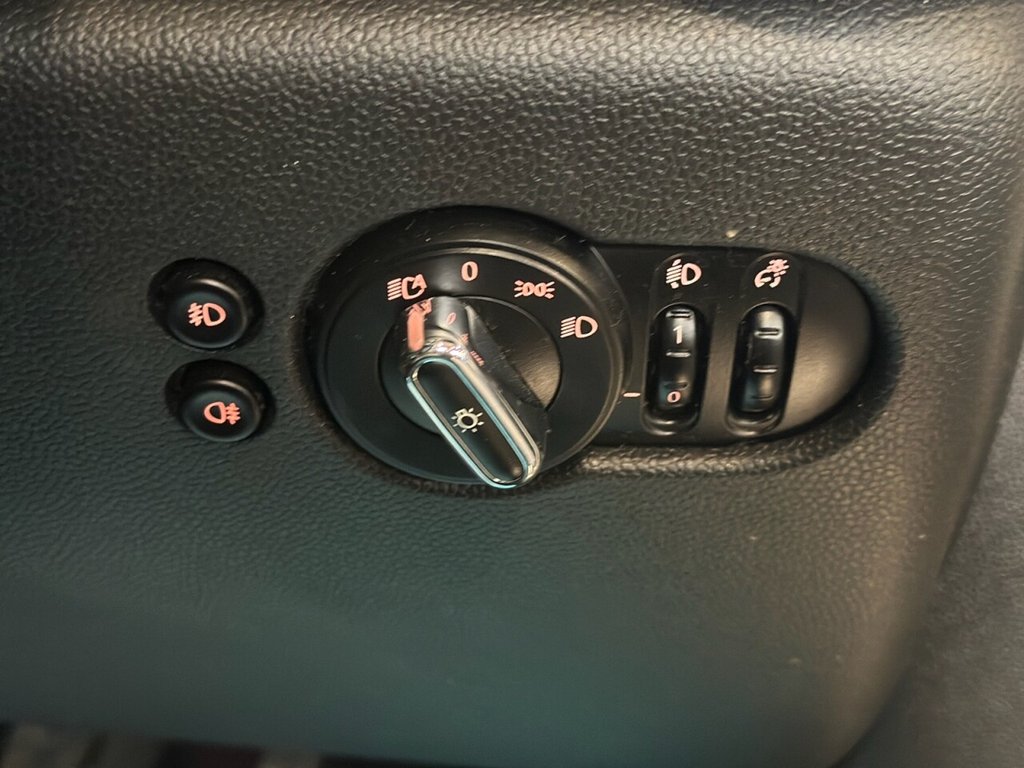Used MINI Hatch 2014 for sale - 76333932: Photo 28