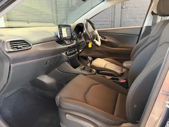 Used Hyundai i30 2018 for sale - 78358649: Photo