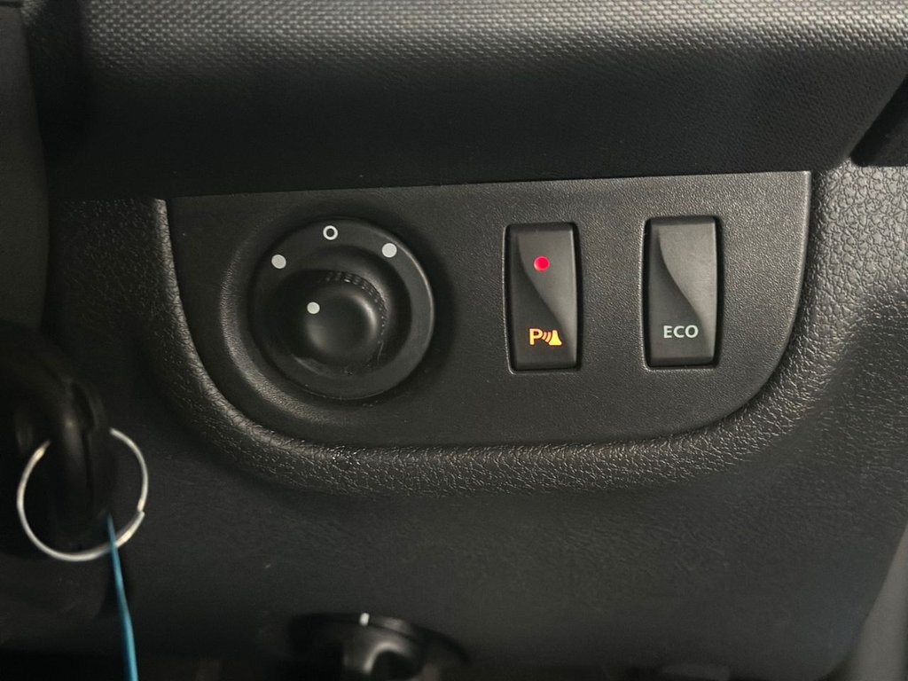 Used Dacia Sandero Stepway 2015 for sale - 76132970: Photo 29