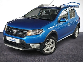 Used Dacia Sandero Stepway 2015 for sale - 76132970: Photo 2
