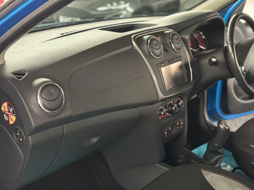 Used Dacia Sandero Stepway 2015 for sale - 76132970: Photo 33