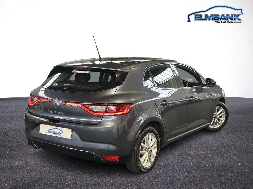 Used Renault Megane 2017 for sale - 76900709: Photo 12