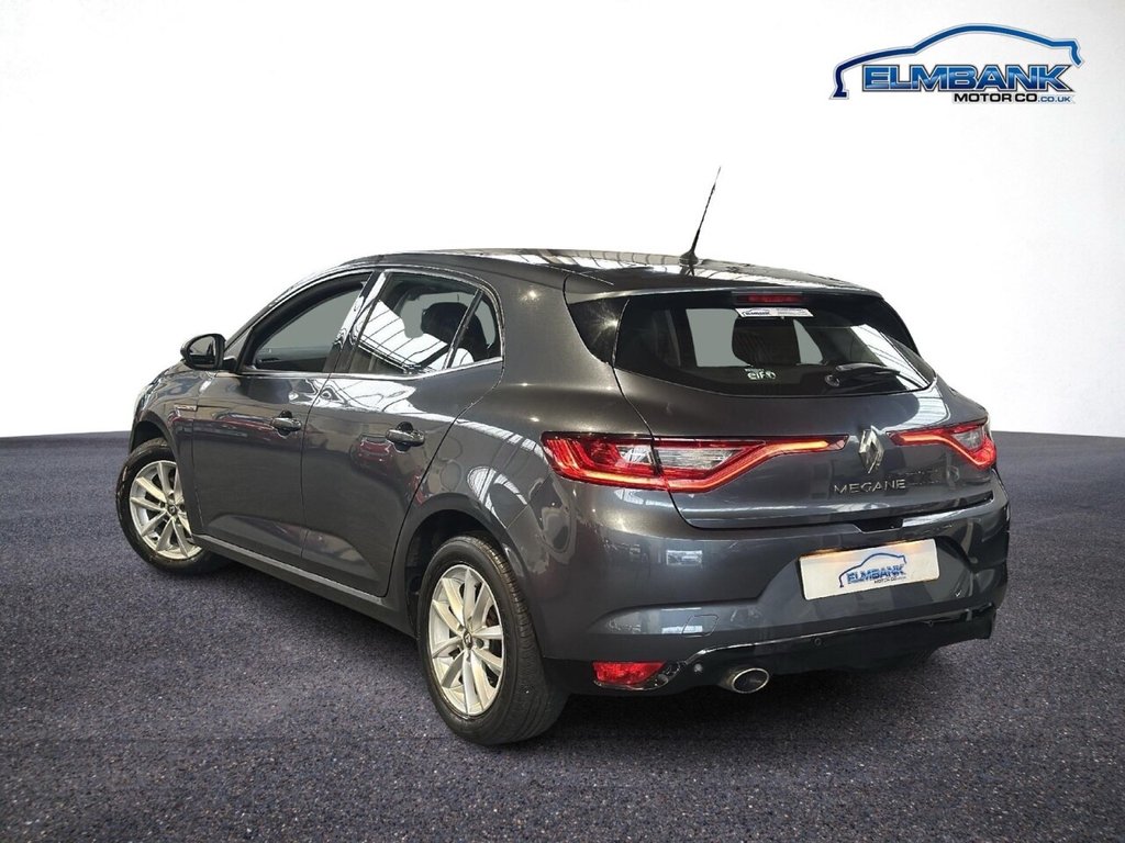 Used Renault Megane 2017 for sale - 76900709: Photo 17