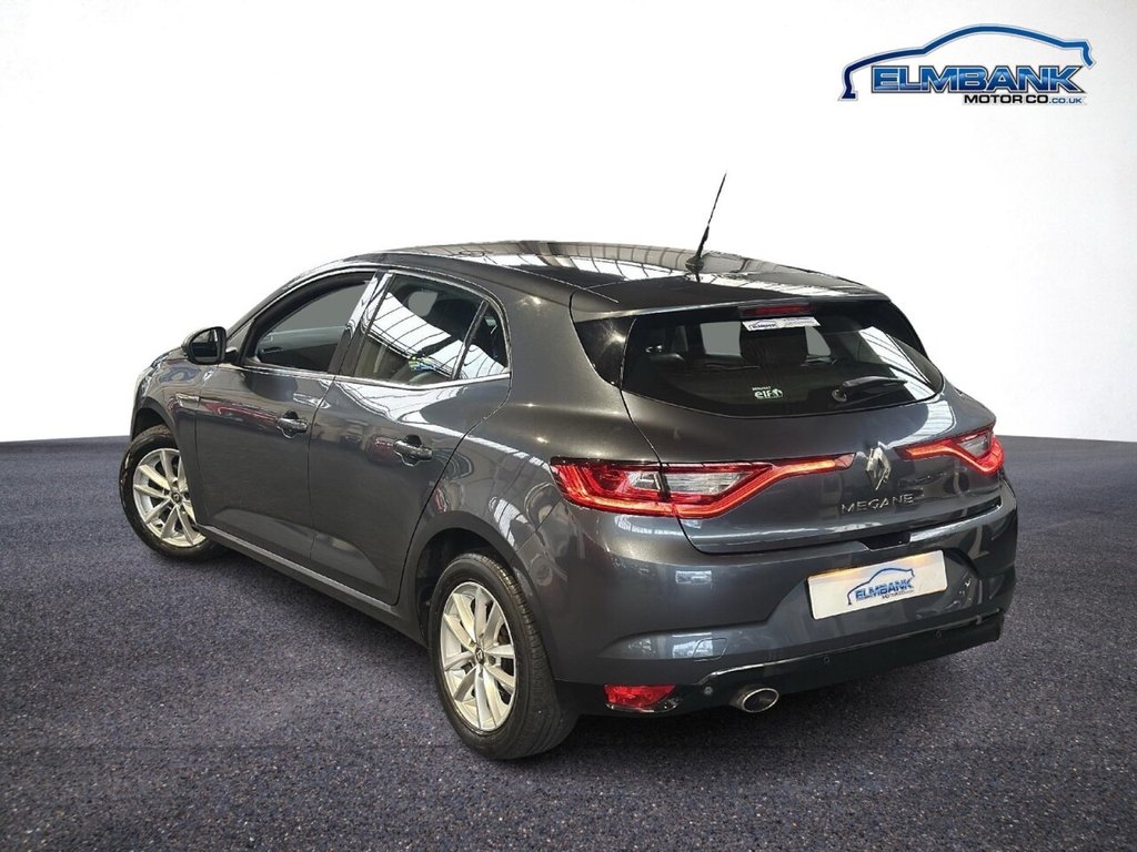 Used Renault Megane 2017 for sale - 76900709: Photo 19