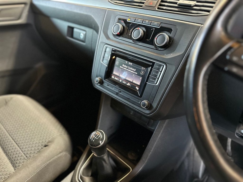 Used Volkswagen Caddy Maxi 2018 for sale - 77693520: Photo 32