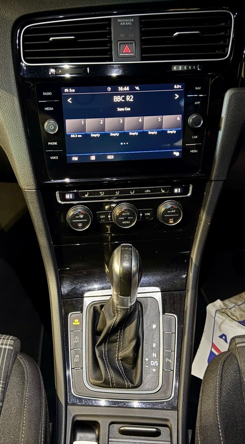 Used Volkswagen Golf 2017 for sale - 77288238: Photo 28