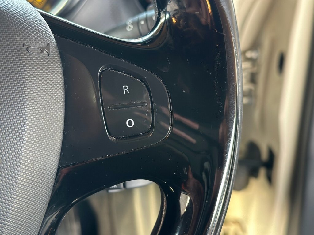 Used Renault Captur 2015 for sale - 75896690: Photo 25